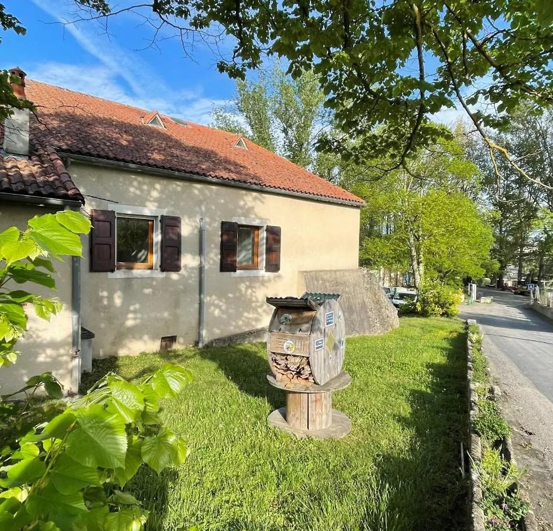 Auberge De Jeunesse Hi Millau La Maladrerie