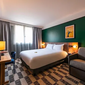 Le Lumière 3*, Lyon France
